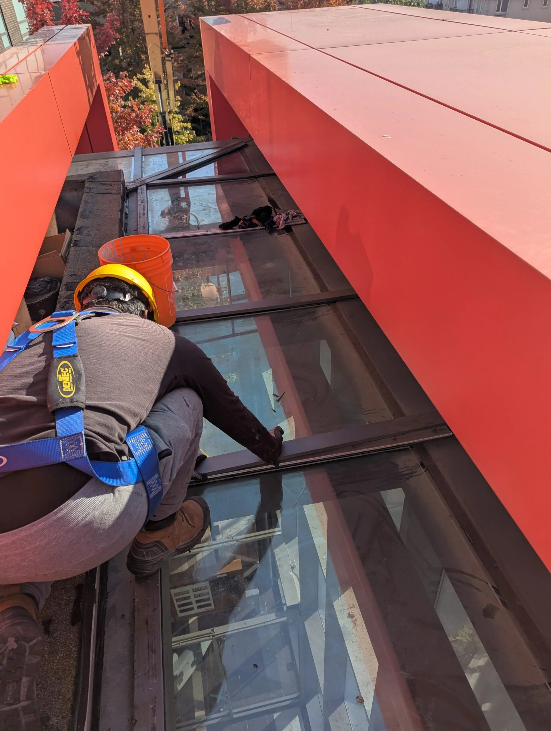 Professional leakage inspection using infrared camera on high-rise building in Toronto by NHC Restoration